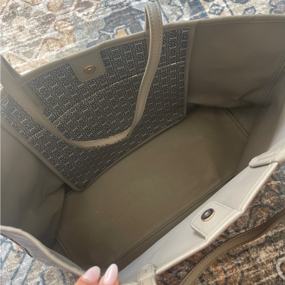 Tory Burch Gemini Link Coated Canvas Open Top Large Tote gray blue - Picture 4 of 4